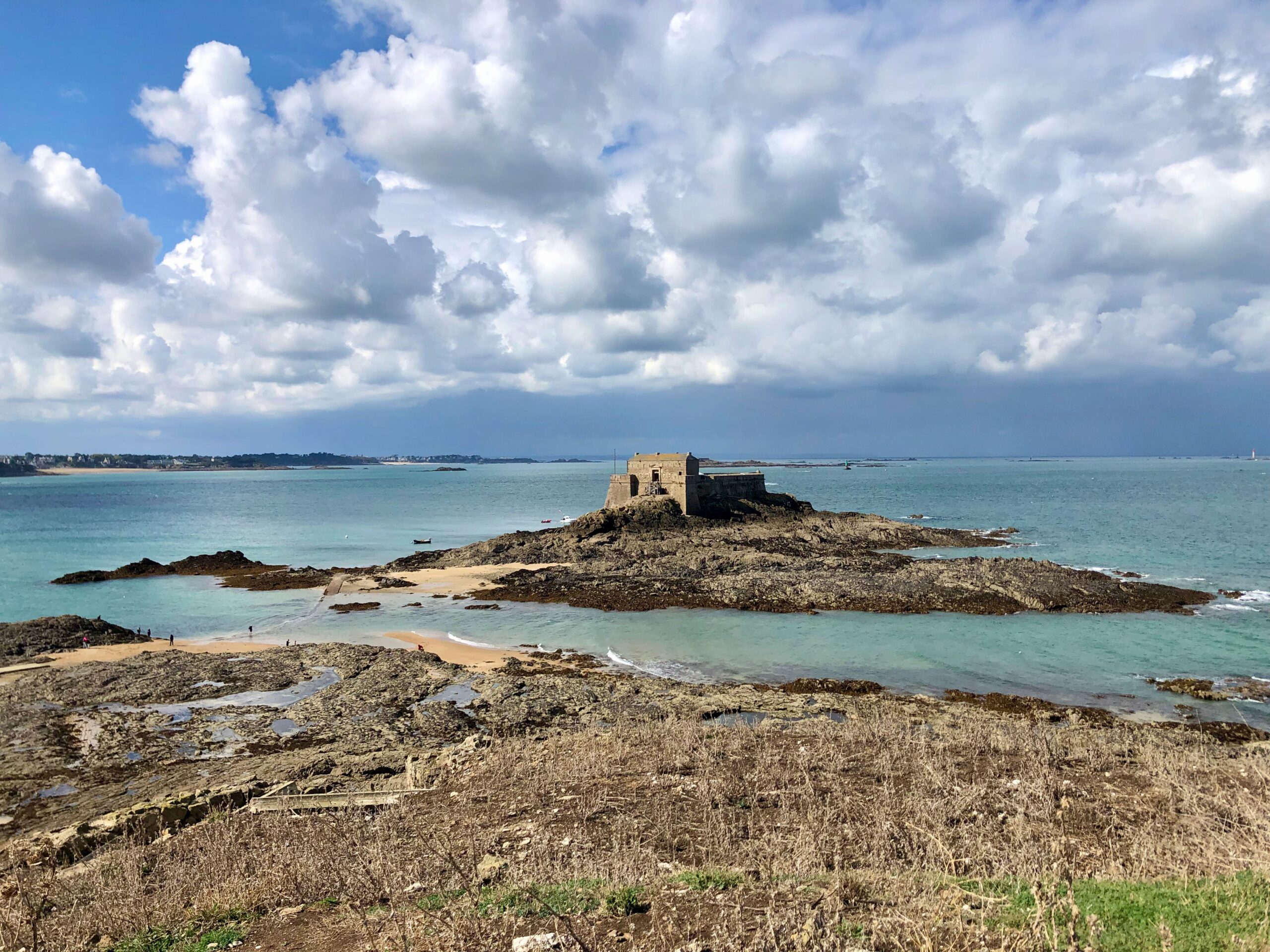 view of Petit Bé from Grand Bé (Saint-Malo)